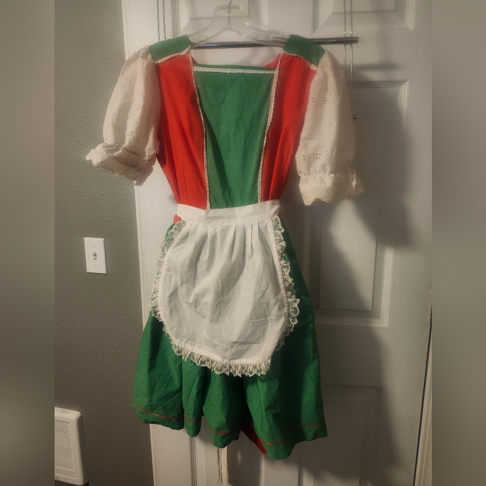 Highland Jig Dress Womens Small/Medium, Needs repair